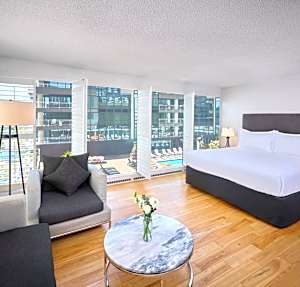 blu- 1 King Bed Suite