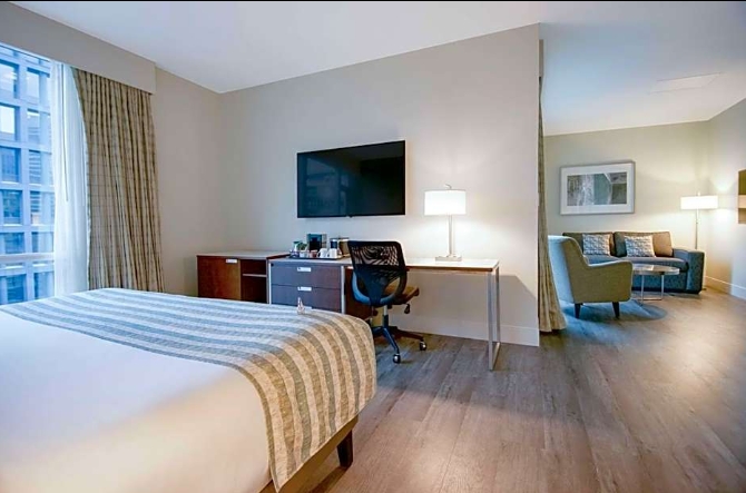 Premium 1 King Bed, View-Coast Coal