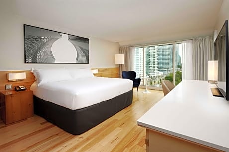 blu- Premium 1 King Bed, Lake View