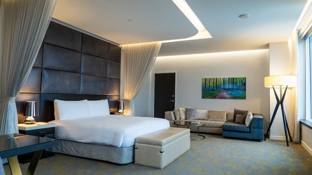 Hotel X- ROYAL SUITE