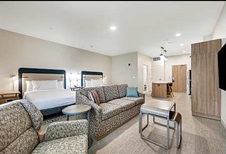 Studio 2 Queen Beds Suite, Hearing/Mobility Accessible, Bathtub