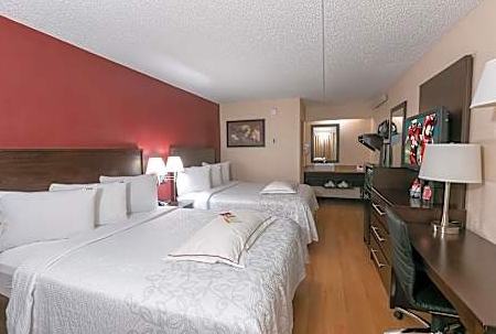 Premium 2 Double Beds-Red Roof PLUS+ Secaucus - Meadowlands