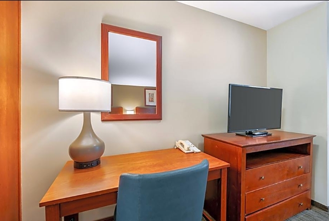 Deluxe 2 Queen Beds, Pool View-Comfort Inn Cockatoo