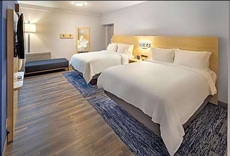 2 Queen Beds Suite, Accessible-Holiday Inn Express & Suites Atlanta Downtown