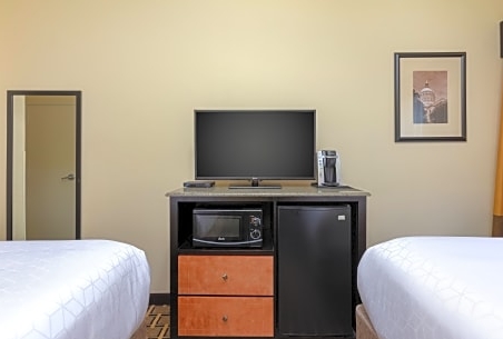 2 Double Beds-Holiday Inn Express & Suites Atlanta Downtown