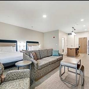 Studio 2 Queen Beds Suite, Hearing/Mobility Accessible, Bathtub